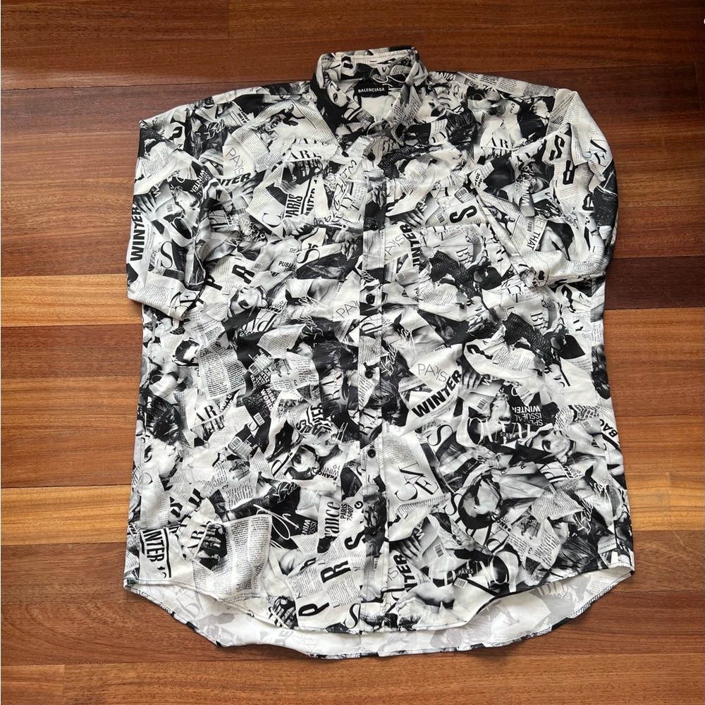 Balenciaga Newspaper shirt size 41 can fit L